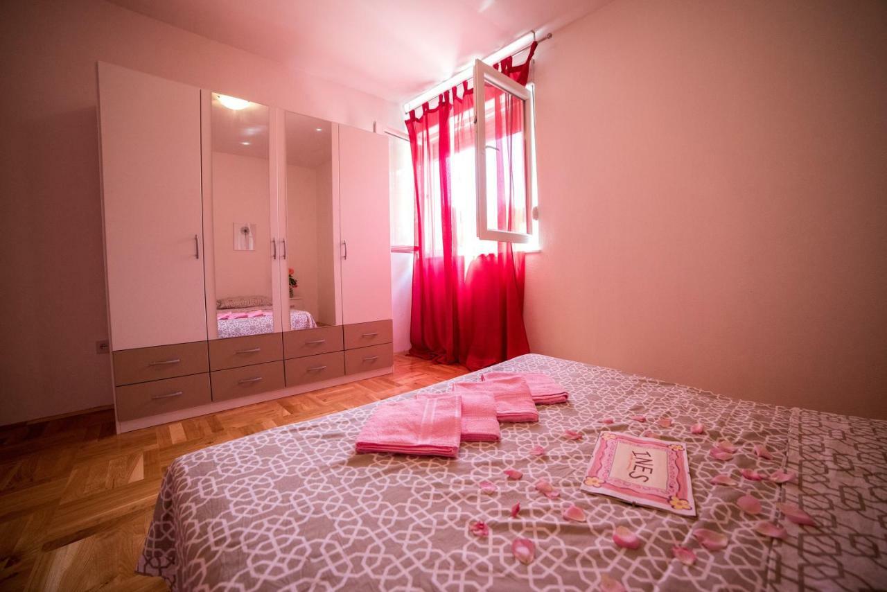 Apartment Ines Сини Екстериор снимка